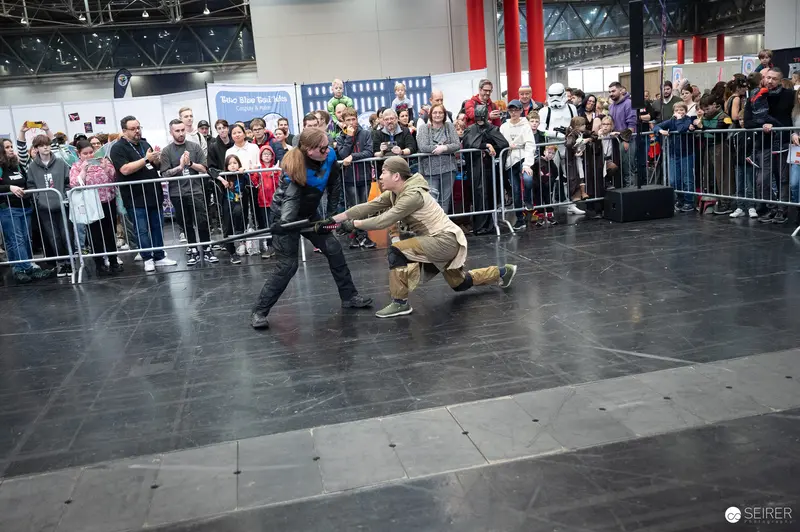 Bis Einer Weint Performance Stage Combat at Vienna ComicCon 2023