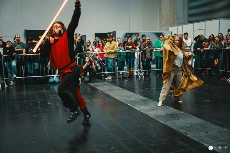 Lightsaber Duel Performance at Vienna ComicCon 2023 Star Wars Cosplay Event