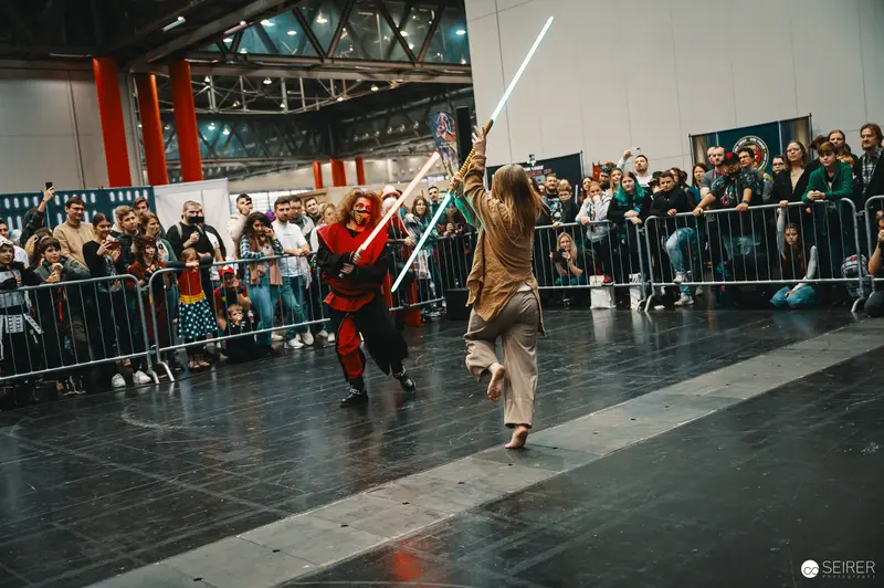 Lightsaber Duel at Vienna ComicCon 2023 Star Wars Cosplay Performance