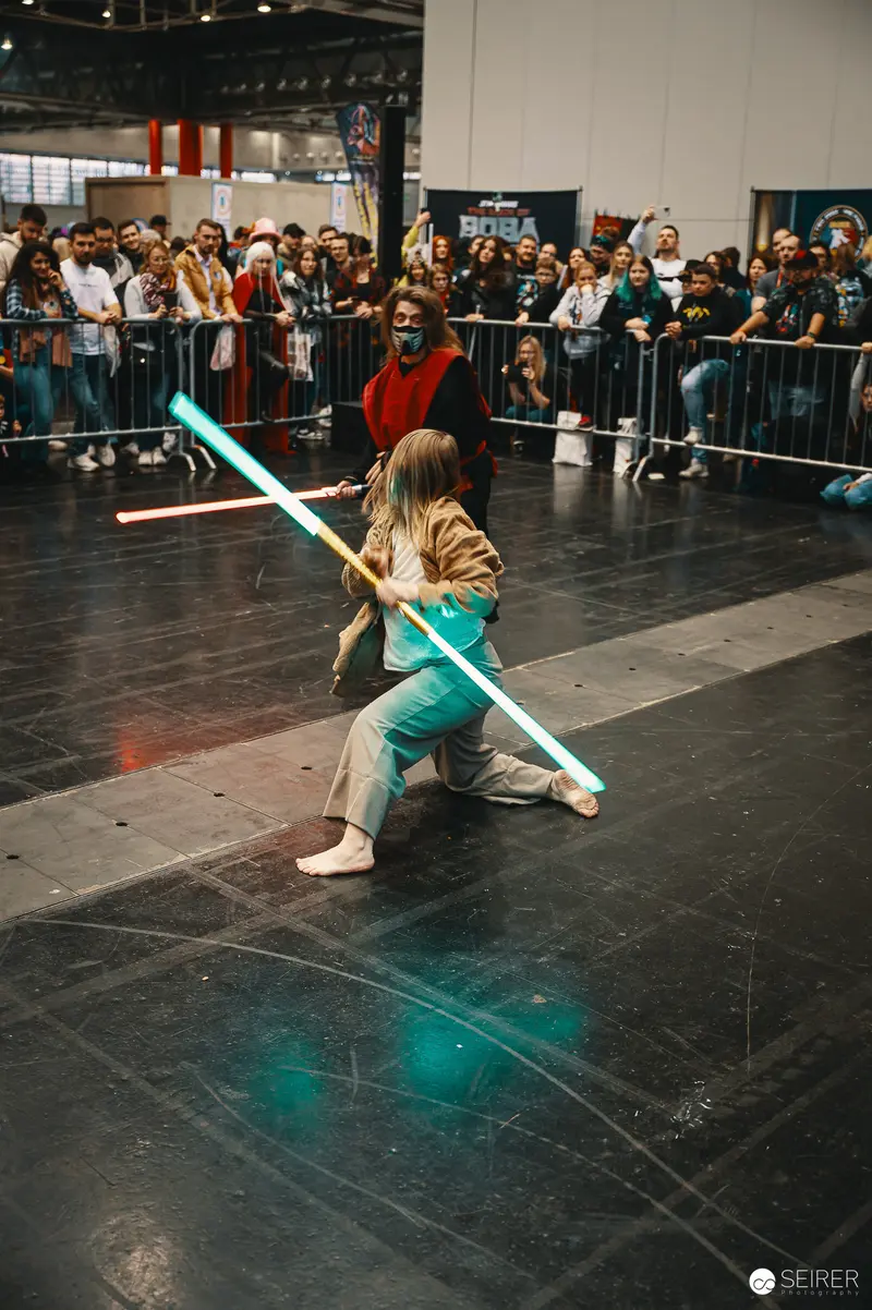 Lightsaber Performer in Star Wars Cosplay at Vienna ComicCon 2023
