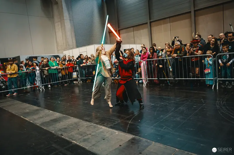 Star Wars Lightsaber Duel Performance at Vienna ComicCon 2023