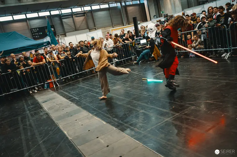 Lightsaber Duel Performance at Vienna ComicCon 2023 Star Wars Cosplay Event