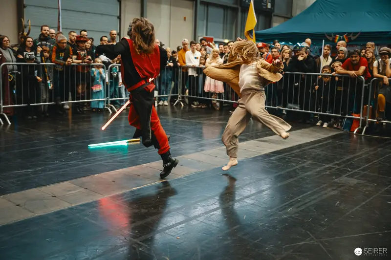 Lightsaber Duel at Vienna ComicCon 2023 Cosplay Battle Stage