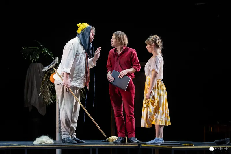 Theatrical Staging of "Es muß geschieden sein" at Josefstadt Theater Vienna