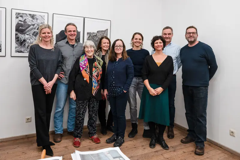 Diplomausstellung der Prager Fotoschule Group Portrait at Exhibition Opening