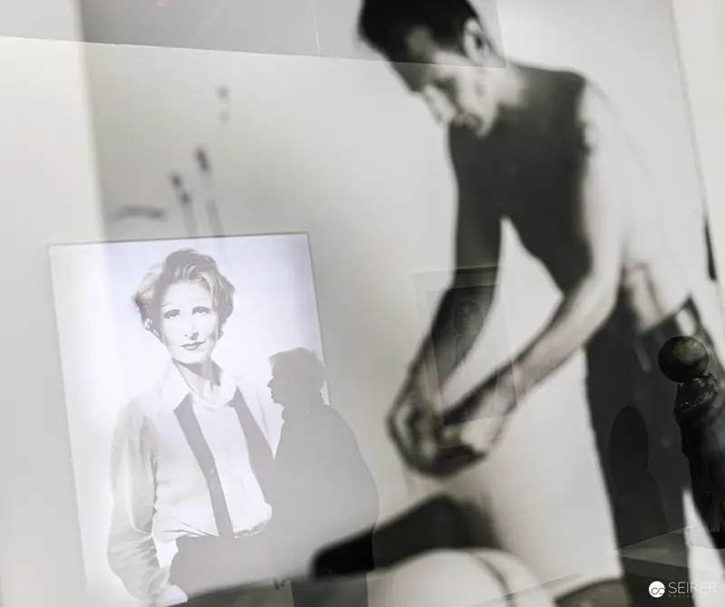 Exploring Identity and Memory at MUSA Exhibition "2000er - Bye-Bye Zuversicht"
