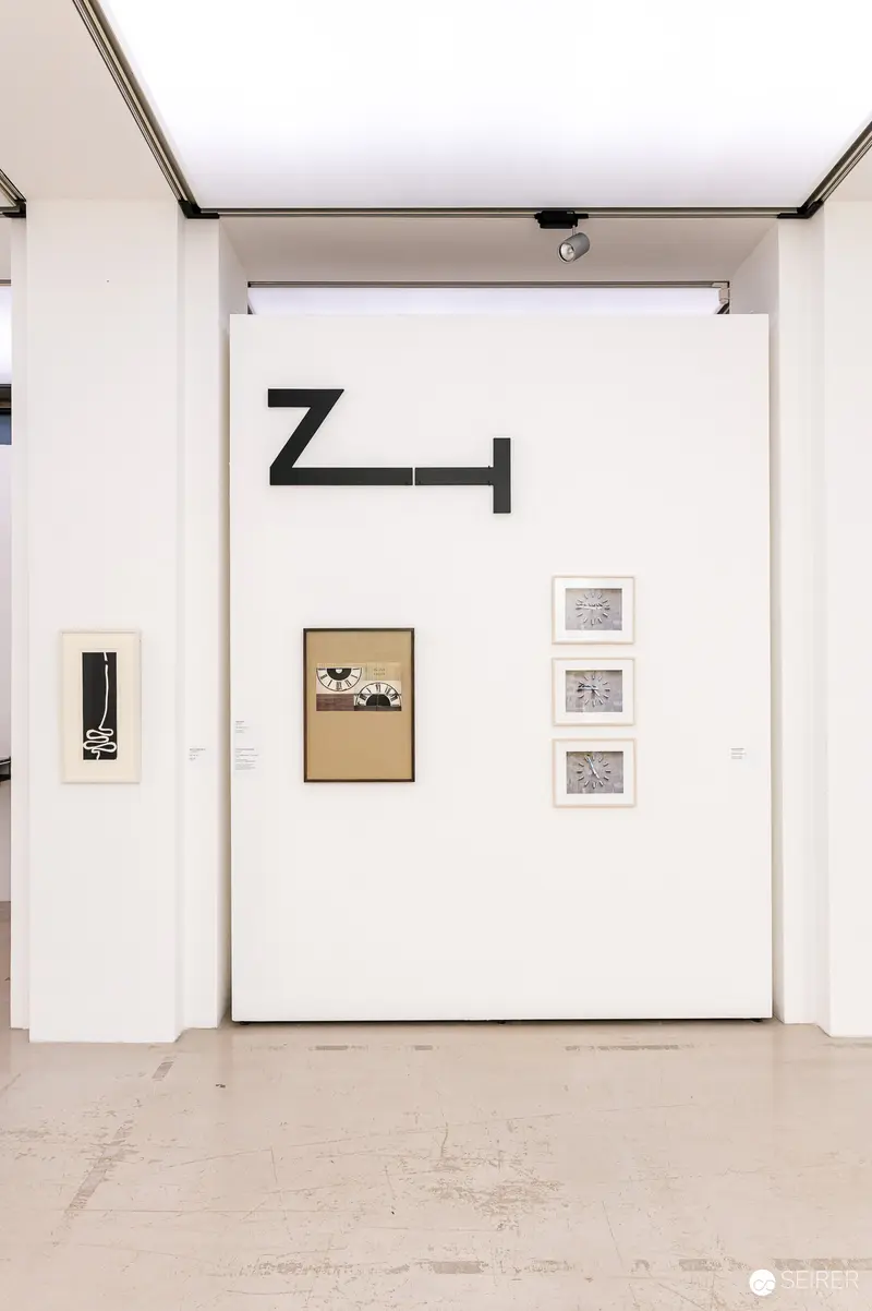 MUSA Exhibition "2000er - Bye-Bye Zuversicht" Gallery Wall with Minimalist Display