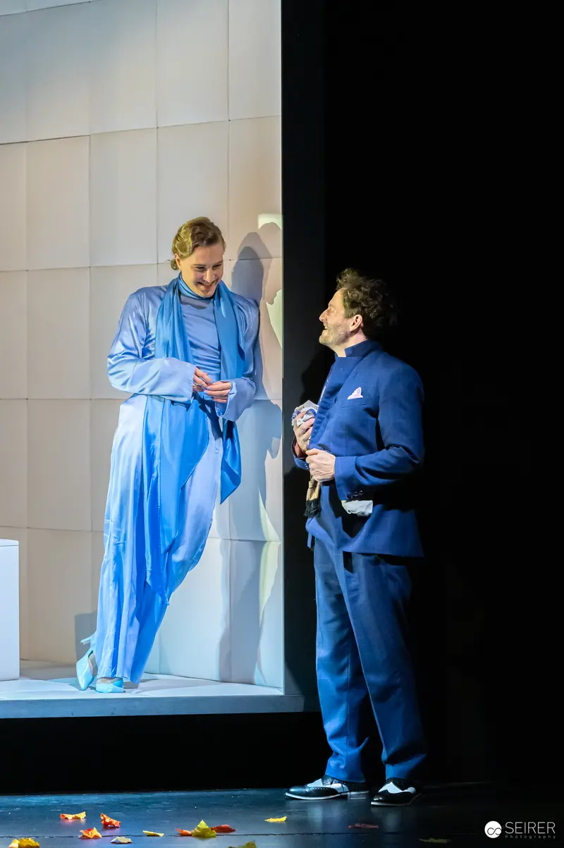 James Brown in Blue: Stage Performance at Kammerspiele Wien