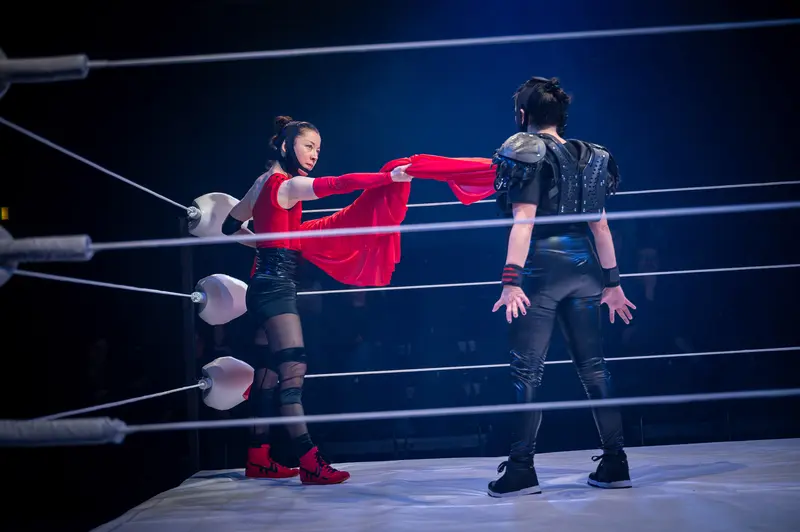 Intense Wrestling Performance at Kosmos Theater's "Keeping up with the Penthesileas"