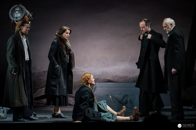 "Leben und Sterben in Wien" Theater in der Josefstadt, 2024