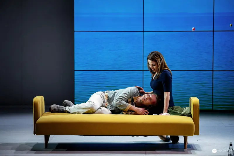 Nils Arztmann and Sandra Cervik in Emotional Scene from "The Seagull" at Kammerspielen
