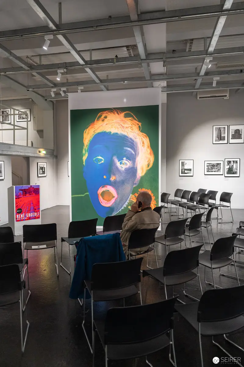 René Groebli Exhibition at WestLicht: Vibrant Portrait and Solitary Viewer