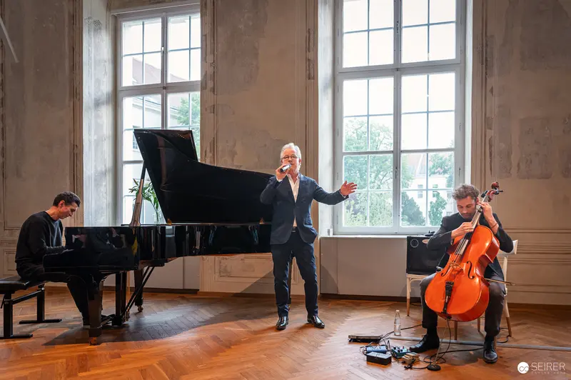 Monika Czernin's Book Presentation with Piano, Cello, and Vocal Performance in Vienna