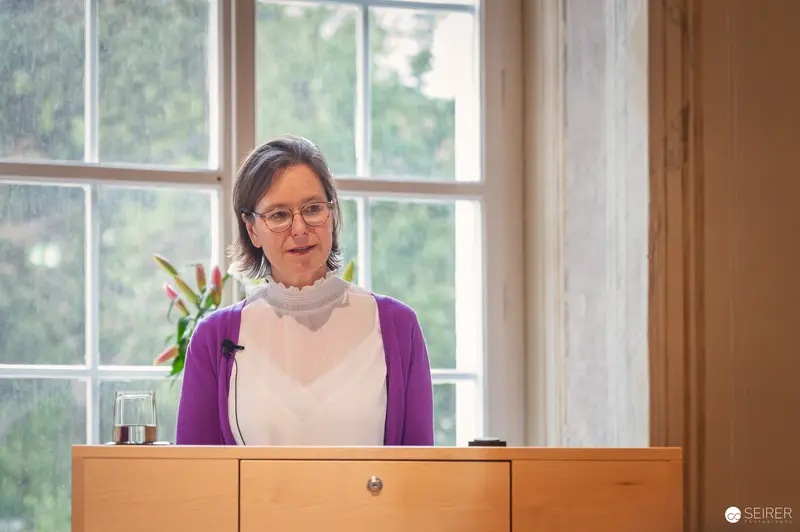 Monika Czernin Presents Book on Vienna at Josephinum Event, April 2024