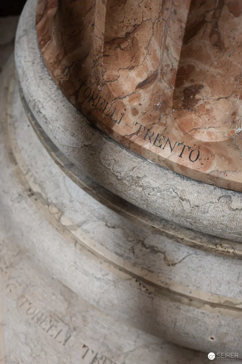 Architectural Column Detail from Akademie der bildenden Künste Exhibition
