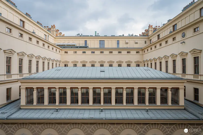 Architectural Symmetry at Vienna's Academy of Fine Arts Exhibition Space
