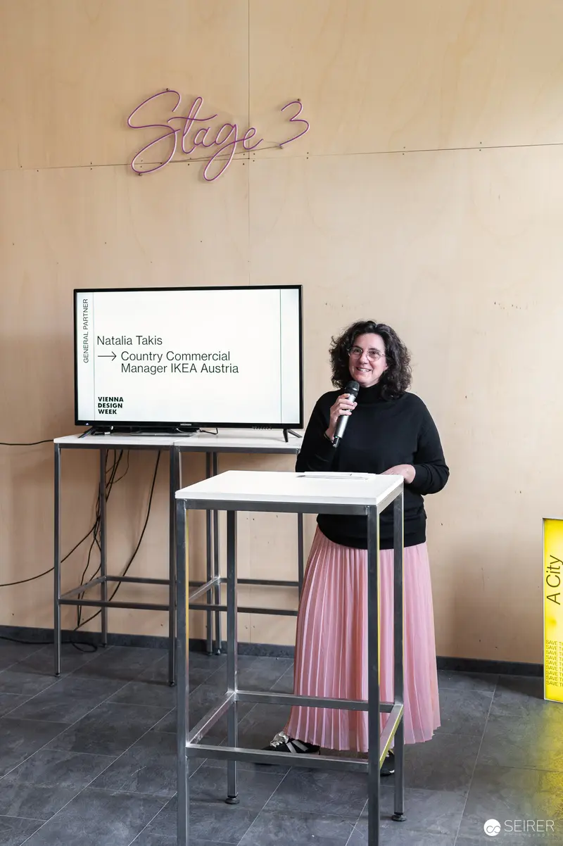 Naomi Taks Construction Manager Presentation at Stage 3 Development Project