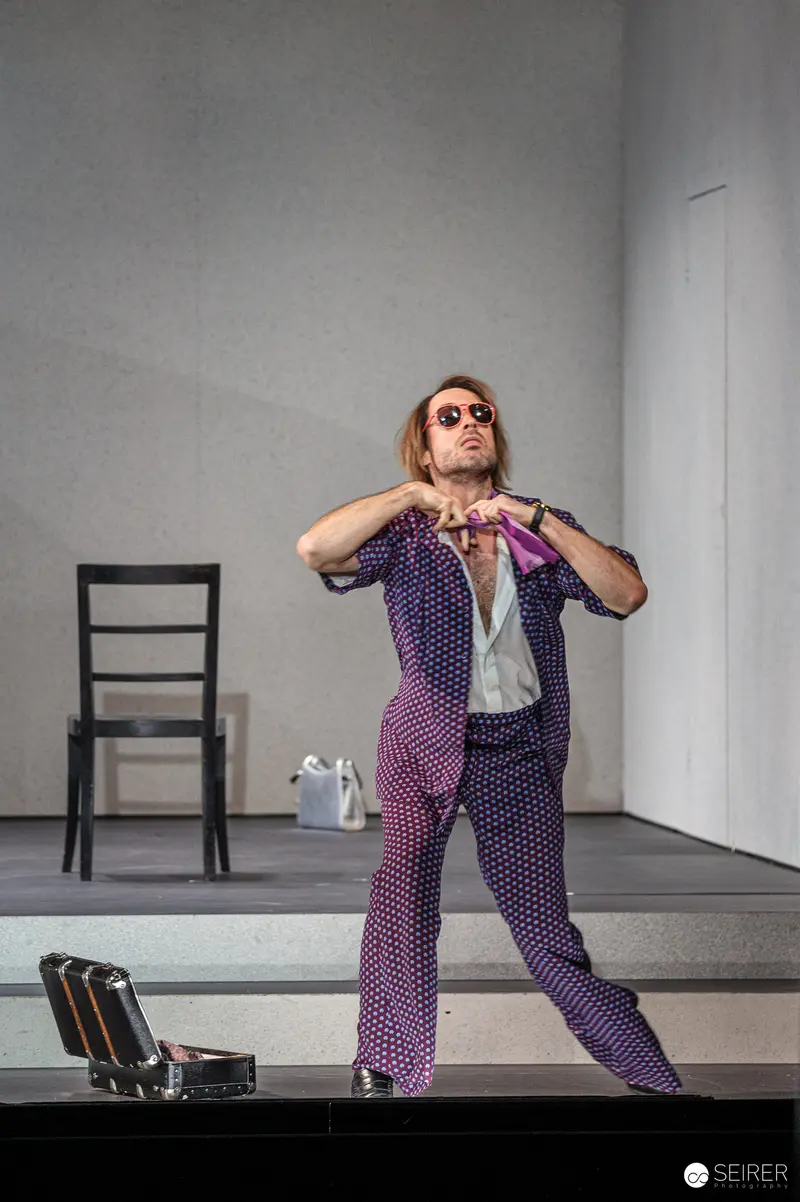 Performer in Purple Polka Dot Suit at Theater in der Josefstadt Rehearsal, May 2024