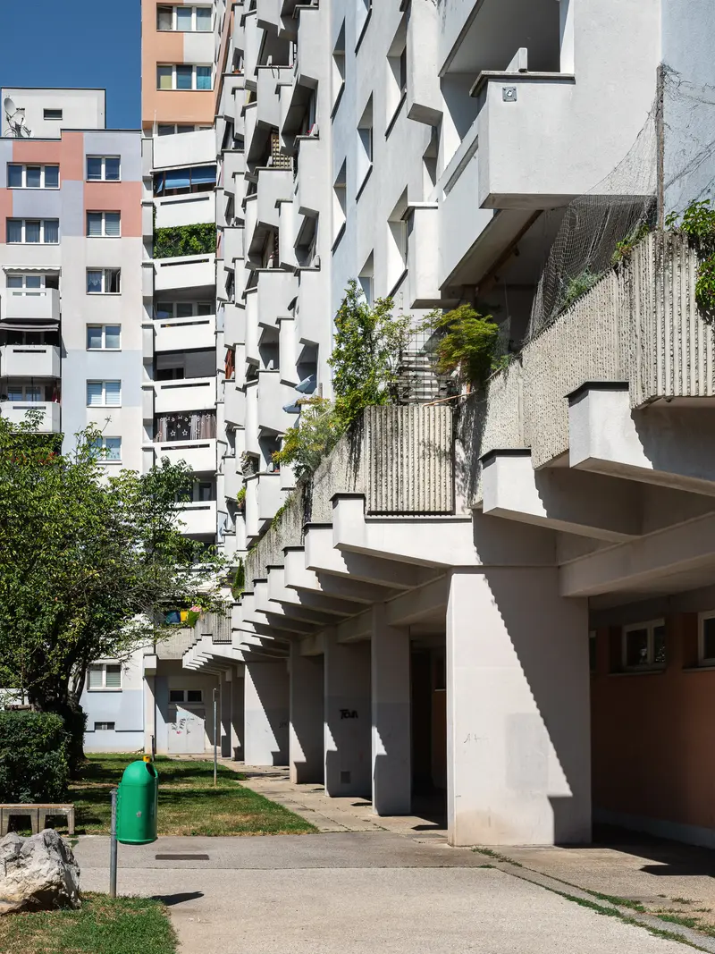 Concrete Urban Residential Complex with Geometric Balconies in Vienna
