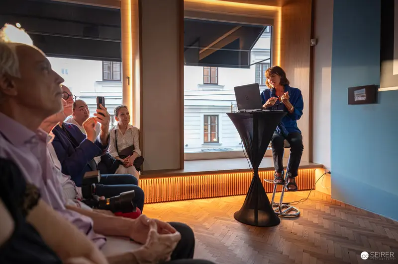 Beth Moon Presenting at Leica Gallery Vienna, Photographer Lois Lammerhuber in Audience
