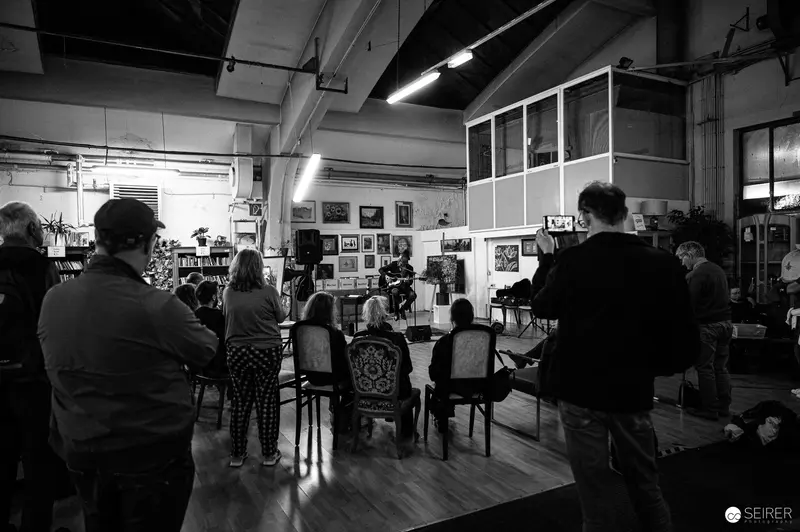 Ernst Molden's Intimate Performance at Carla Mittersteig Private Concert