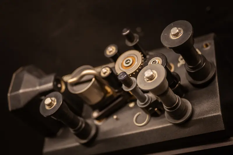 Precision Mechanical Components: Intricate Engineering Detail