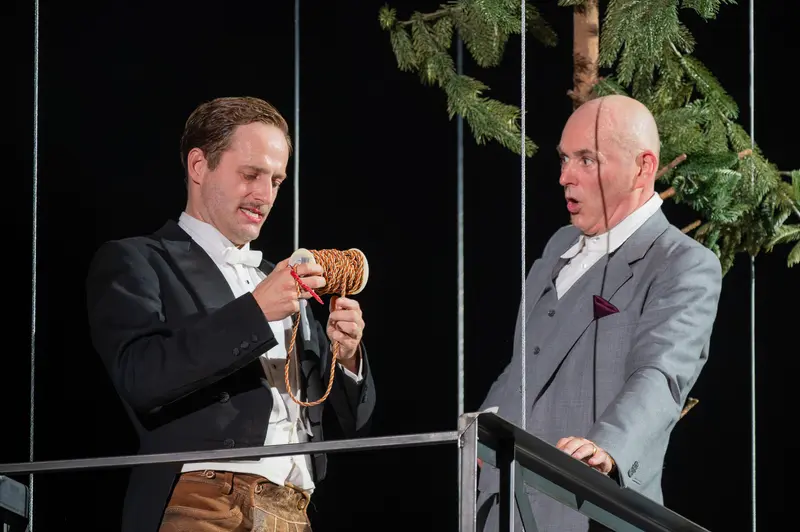 Theater der Josefstadt's "Biedermann und die Brandstifter" - Dramatic Stage Moment