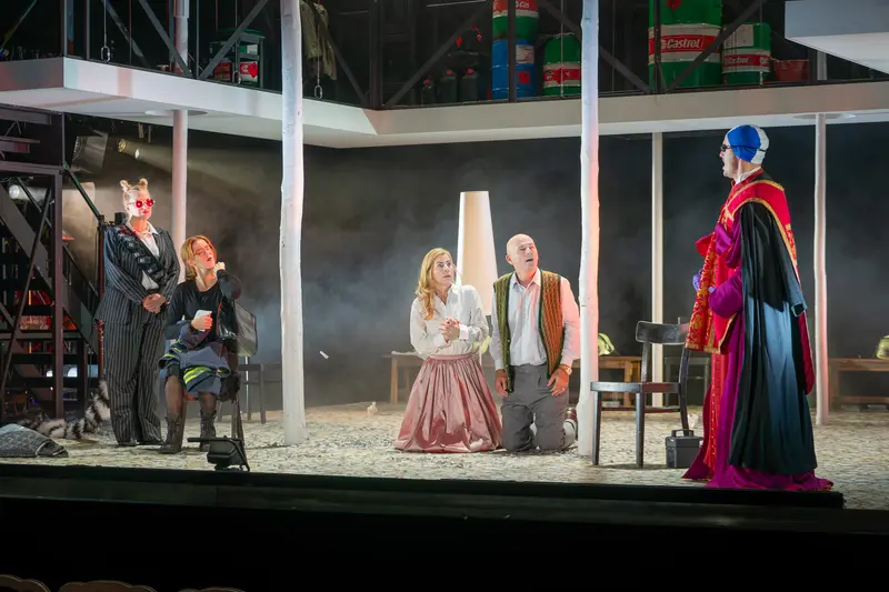 Theater der Josefstadt Performance of "Biedermann und die Brandstifter" in Dramatic Scene
