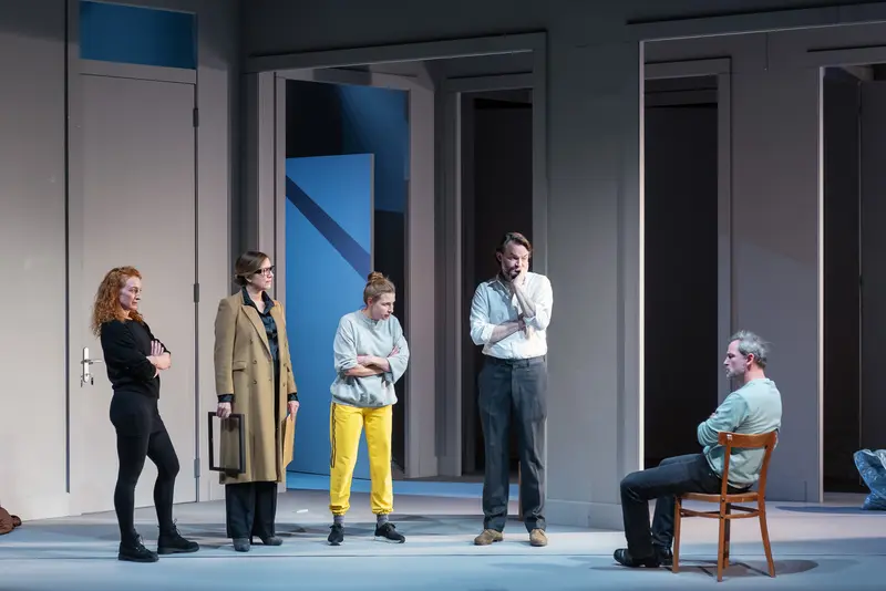 Nachtlacht Theater Performance at Kammerspielen, Dramatic Ensemble Staging