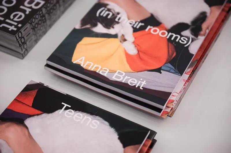Anna Breit and Teens Book Design at Photographic Event