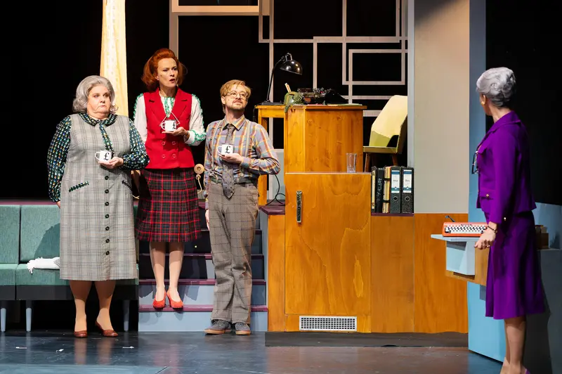 Miss Scrooge Theatrical Performance at Kammerspielen, Ensemble Stage Scene