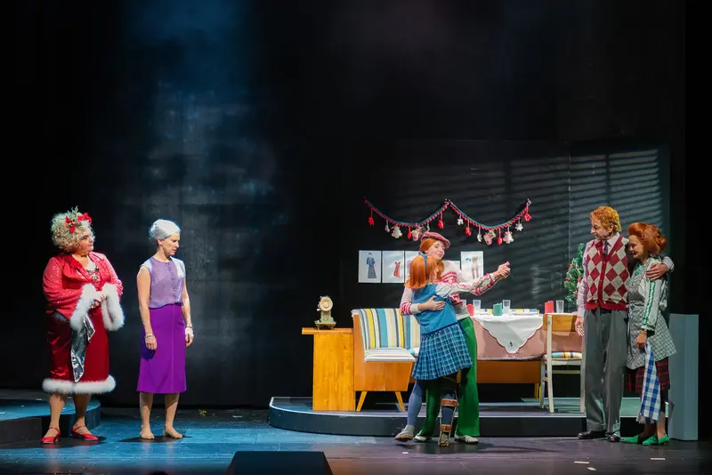 Miss Scrooge Theater Production at Kammerspielen, Dramatic Stage Performance