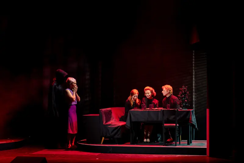 Dramatic Theater Scene from "Miss Scrooge" at Kammerspielen 2024