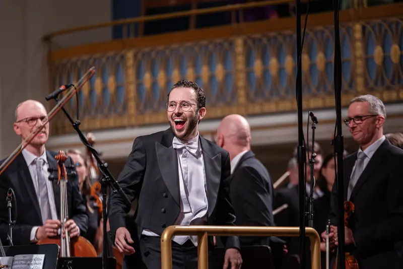 TU Orchestra Celebrates 40 Years with Joyful Performance at Konzerthaus Wien