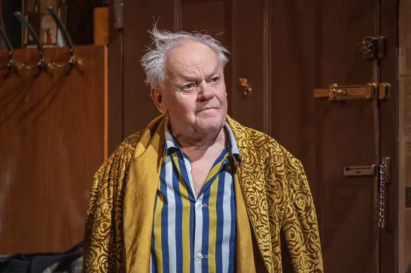 Veteran Actor in Golden Robe During "Sonny Boys" Theater Rehearsal