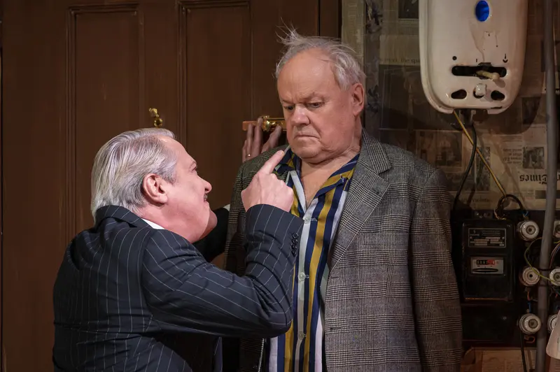 Dramatic Confrontation in Sonny Boys Theater Production at Josefstadt