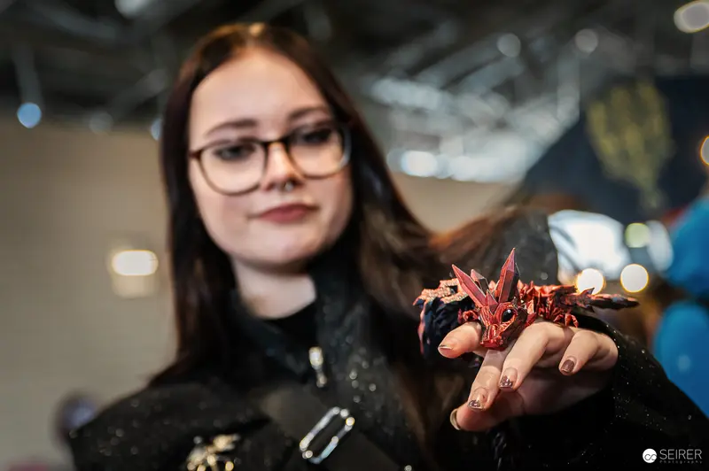 Red Dragon Cosplay Accessory at Vienna ComicCon 2024