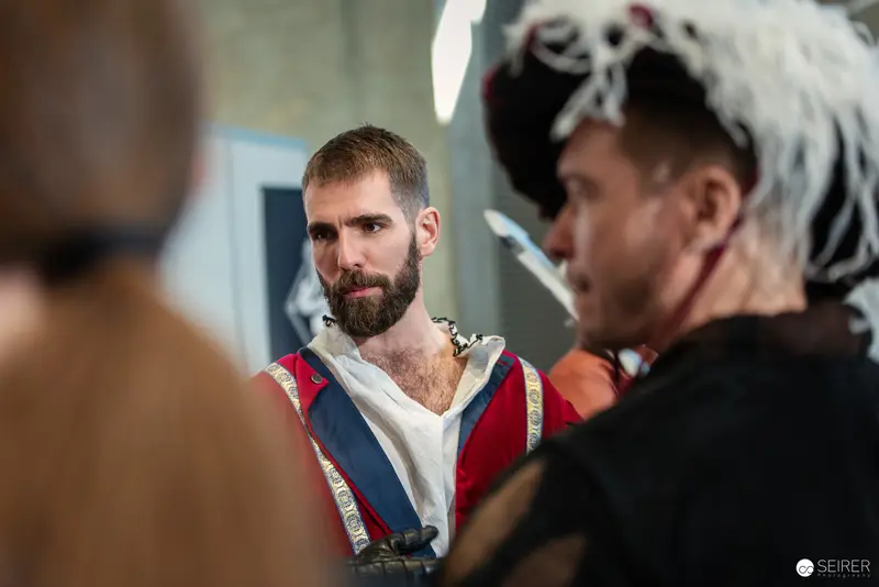 Historical Costumed Performers at Vienna ComicCon 2024 Showcase Detailed Period Attire
