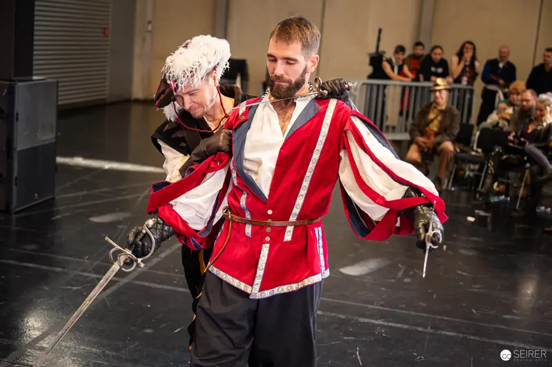 Historical Fencing Demonstration at Vienna ComicCon 2024 Cosplay Event