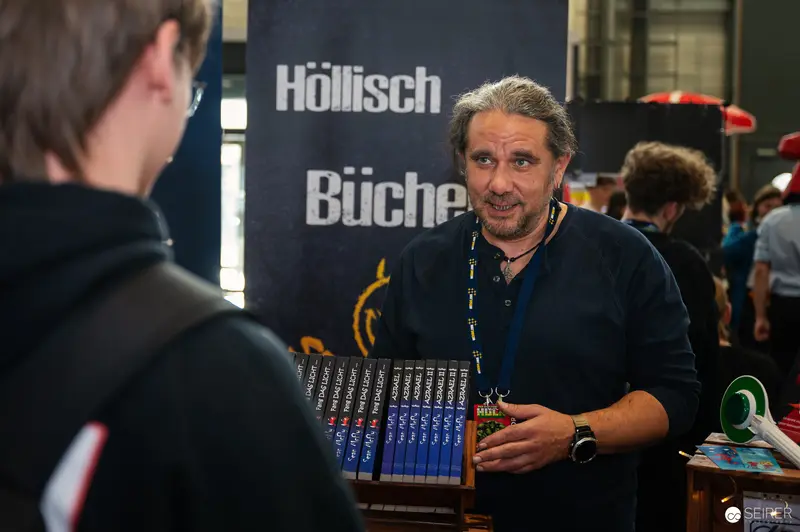 Hölltisch Bücher Book Seller at Vienna Event Showcasing Literary Collection