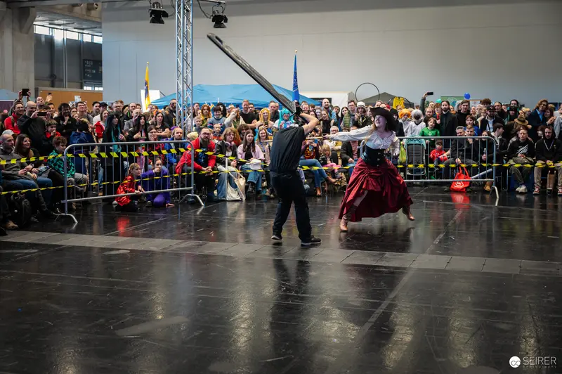 Dynamic Dance Performance at Vienna ComicCon 2024 Cosplay Stage