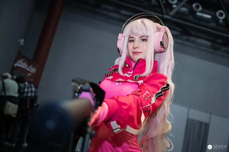 Anime-Inspired Pink Cosplay at Vienna ComicCon 2024