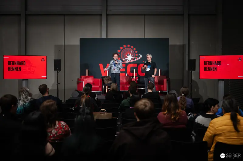 Bernard Hennen Speaks at Vienna ComicCon 2024 Panel Discussion