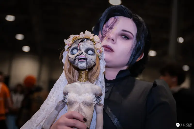 Cosplay Gothic Bride and Companion at Vienna ComicCon 2024