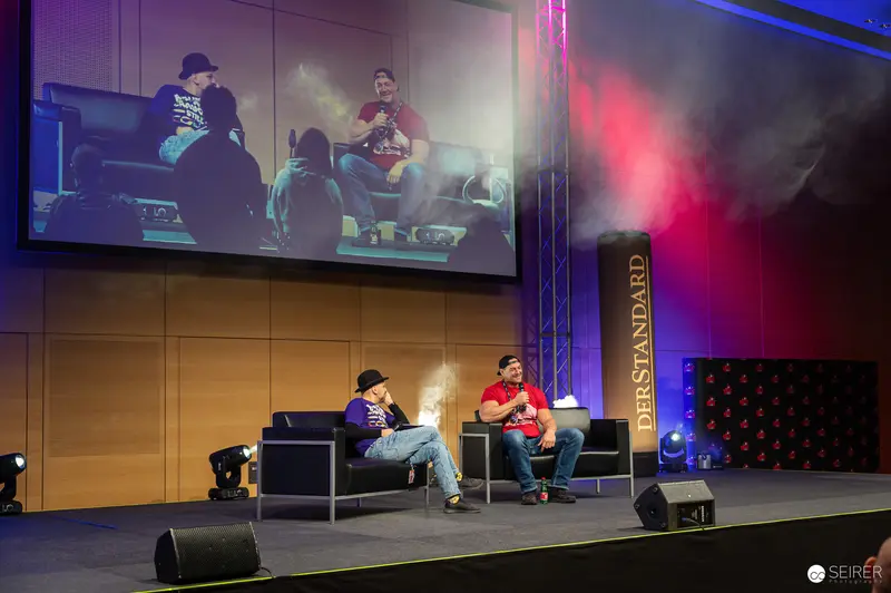 ComicCon Panelists Discuss Media at VIECC Vienna 2024 Stage