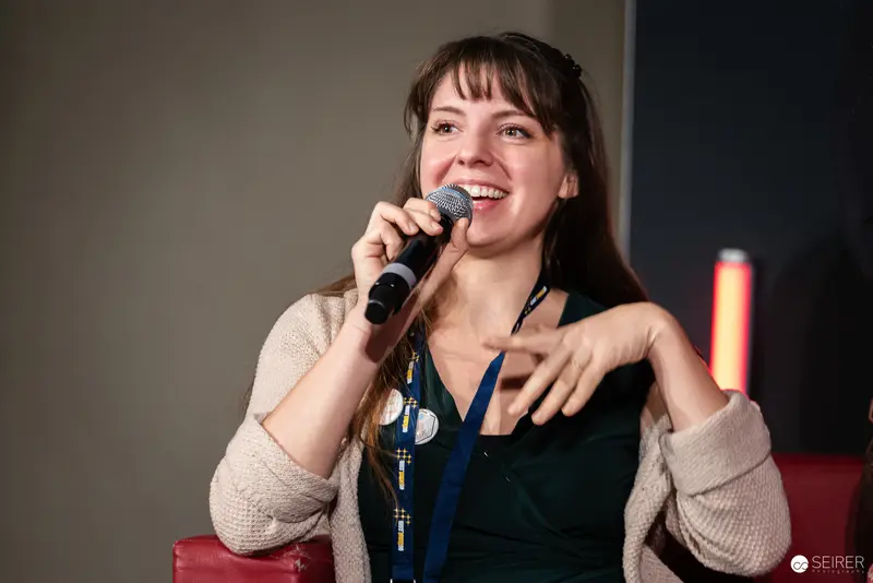 Animated Speaker Sharing Insights at Vienna ComicCon 2024