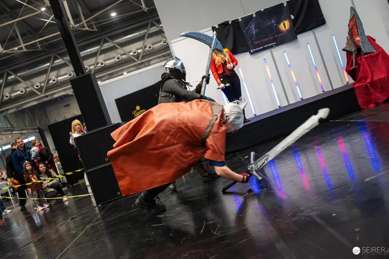 Cosplay Combat Performance at Vienna ComicCon 2024 Live Stage