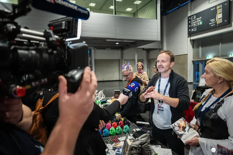 Media Frenzy at Vienna ComicCon 2024 Press Conference