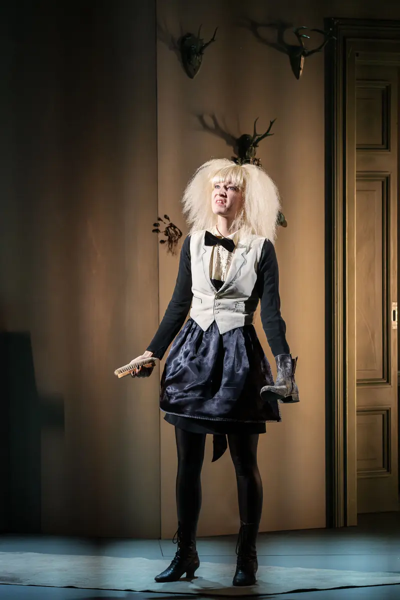 Kimberly Rydell in Theatrical Costume for "Die Affäre Rue de Lourcine" at Josefstadt Theatre