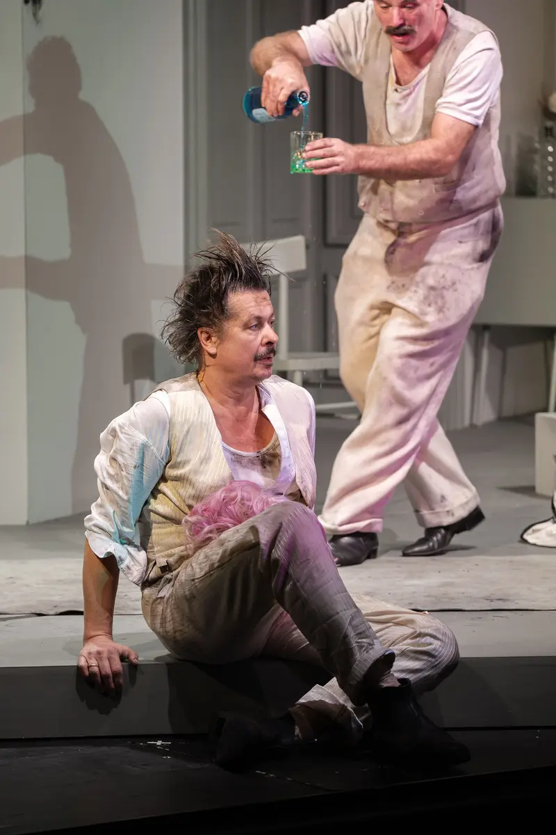 Theatrical Tension in "Die Affäre Rue de Lourcine" - Lenglumé and Justine
